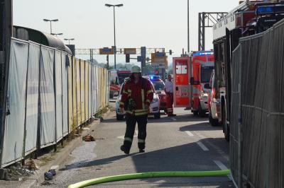 Brand im Neubau beim Flughafen in Stuttgart